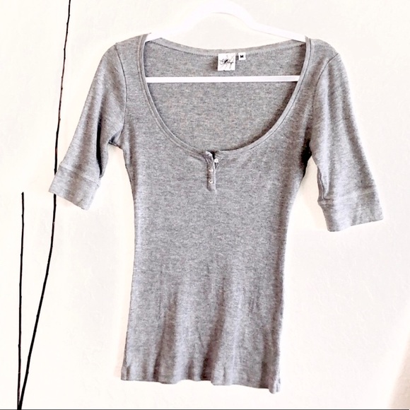 Meringue scoop neck crystal button 3/4 sleeve top - Picture 6 of 12